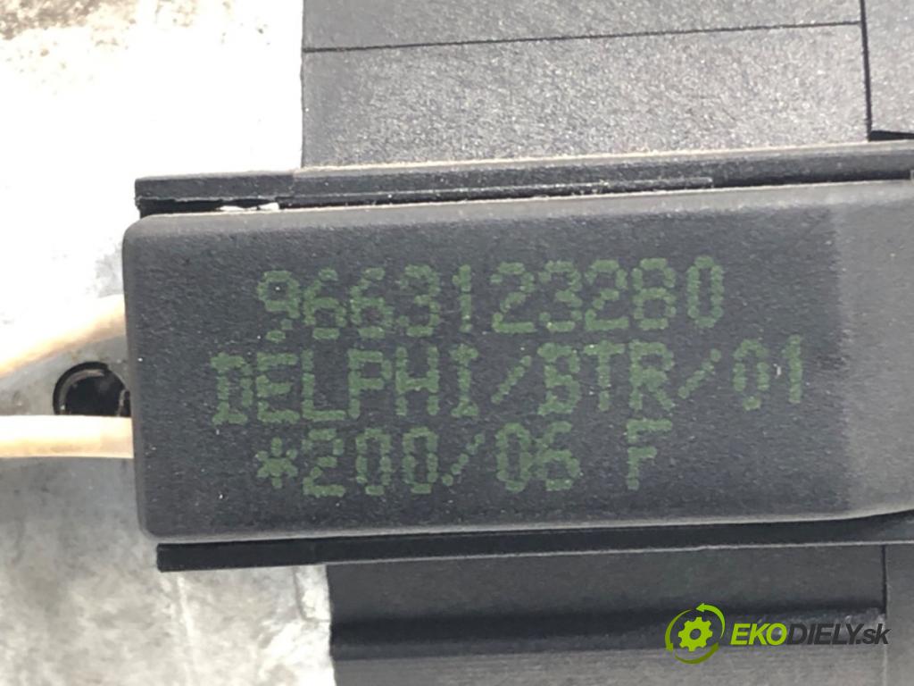 PEUGEOT 207 (WA_, WC_) 2006 - 2015    1.6 HDi 80 kW [109 KM] olej napędowy 2006 - 2013  spinačka 9663123280 (Spínacie skrinky a kľúče)