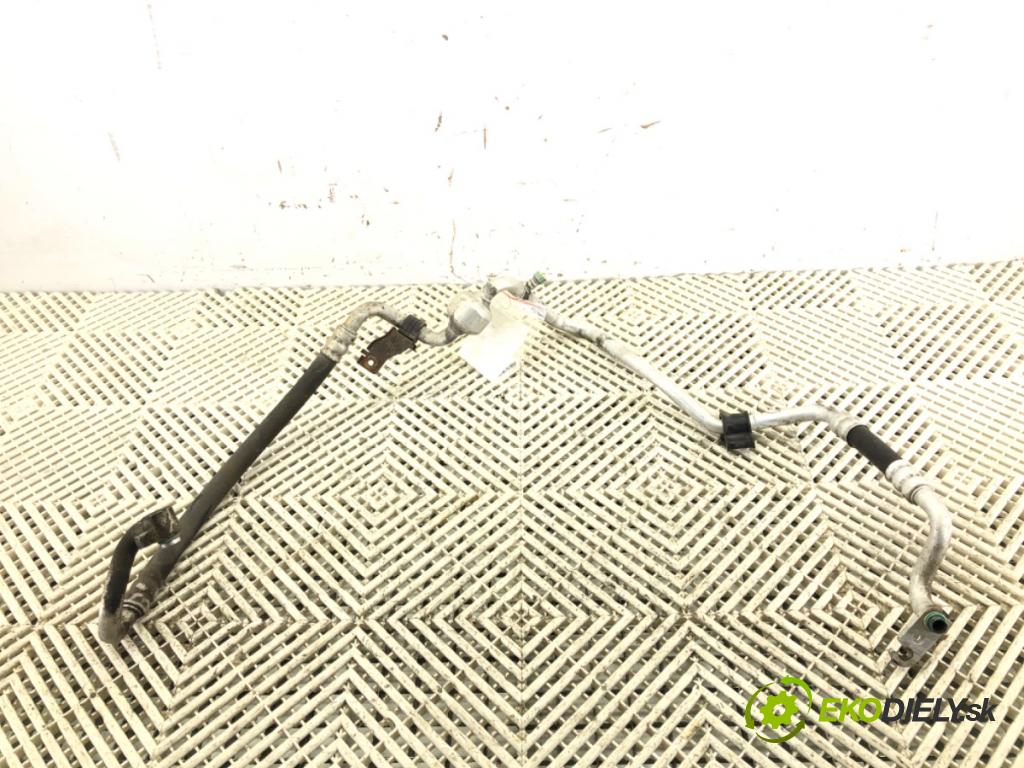 KIA VENGA (YN) 2010 - 2022    1.4 CVVT 66 kW [90 KM] benzyna 2010 - 2022  rúrka klimatizácie  (Rúrky klimatizácie)