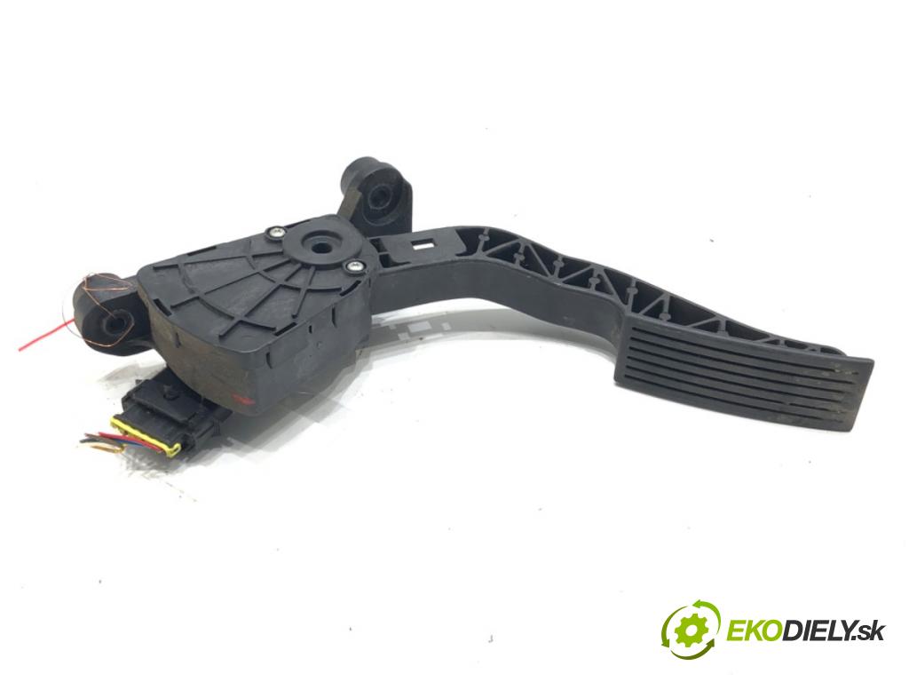 KIA VENGA (YN) 2010 - 2022    1.4 CVVT 66 kW [90 KM] benzyna 2010 - 2022  Potenciometer plynu 32727-1P200 (Pedále)