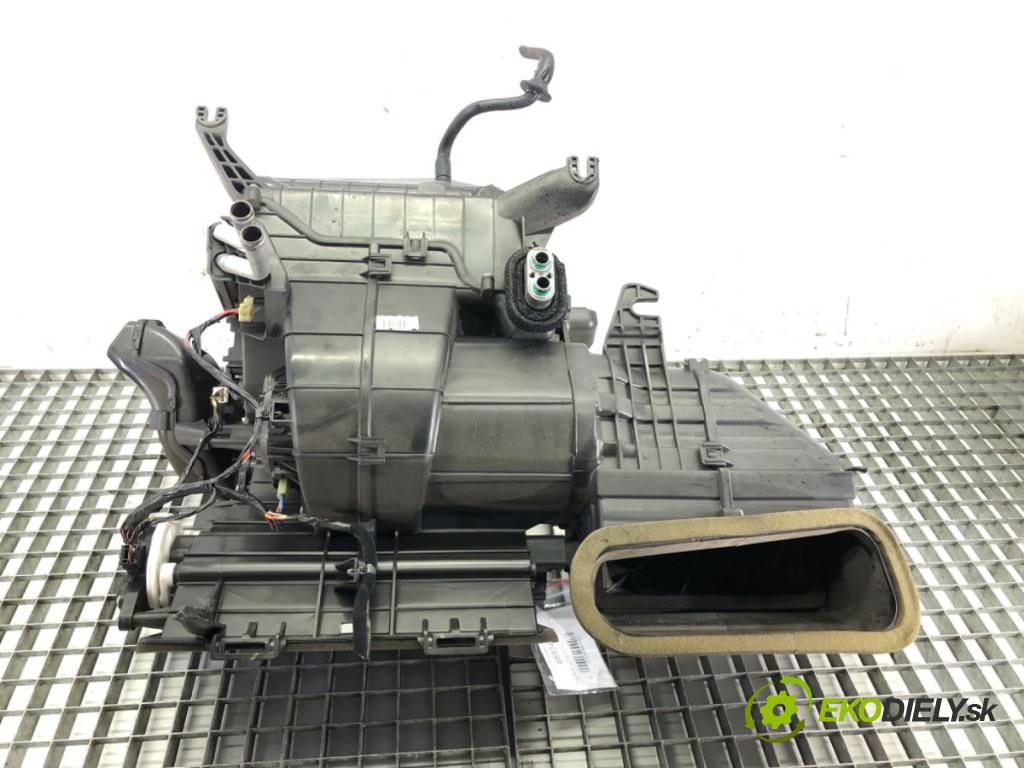 KIA VENGA (YN) 2010 - 2022    1.4 CVVT 66 kW [90 KM] benzyna 2010 - 2022  topné těleso radiátor topení komplet KOMBAJN 97200-1P100 (Radiátory topení)