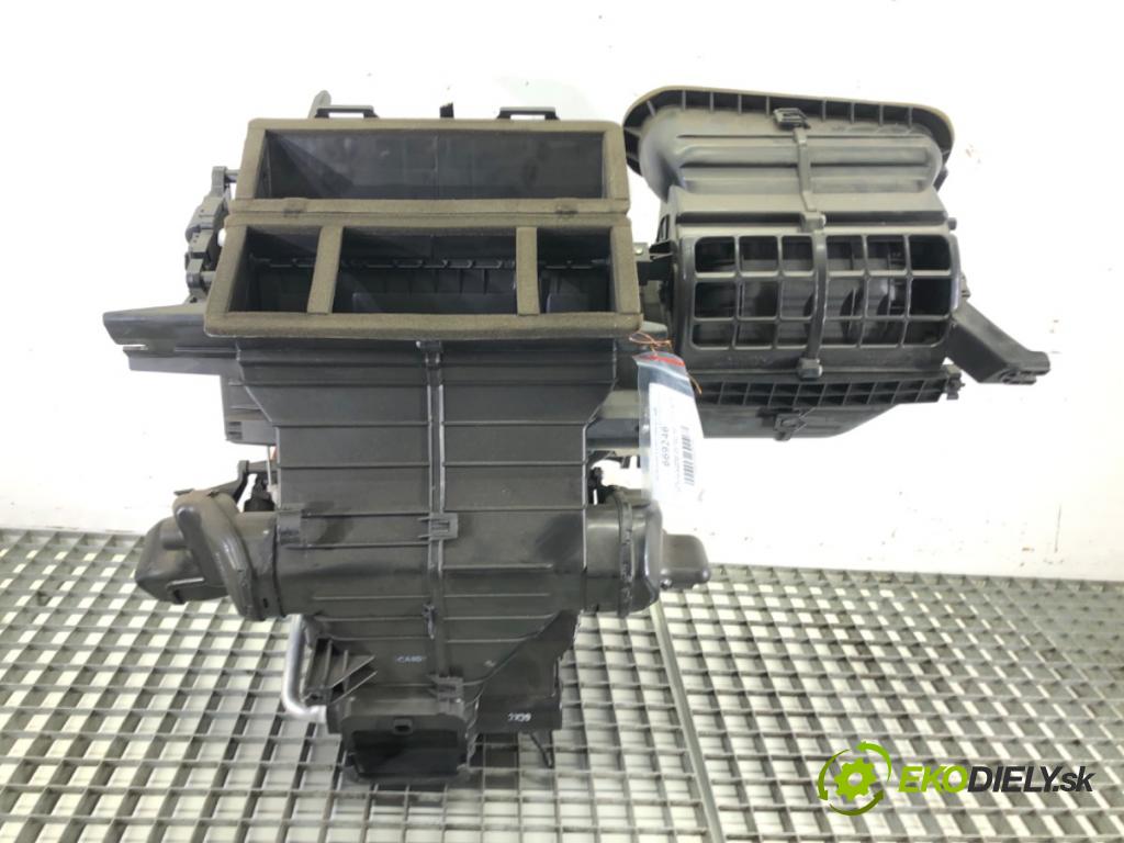 KIA VENGA (YN) 2010 - 2022    1.4 CVVT 66 kW [90 KM] benzyna 2010 - 2022  topné těleso radiátor topení komplet KOMBAJN 97200-1P100 (Radiátory topení)