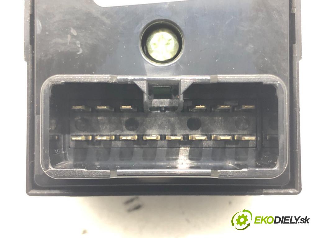 KIA VENGA (YN) 2010 - 2022    1.4 CVVT 66 kW [90 KM] benzyna 2010 - 2022  modul BSI 91950-1J011 (Pojistkové skříňky)