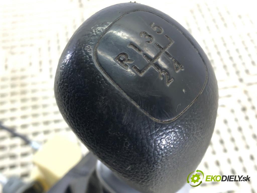 KIA VENGA (YN) 2010 - 2022    1.4 CVVT 66 kW [90 KM] benzyna 2010 - 2022  Kulisa  (Rýchlostné páky / kulisy)