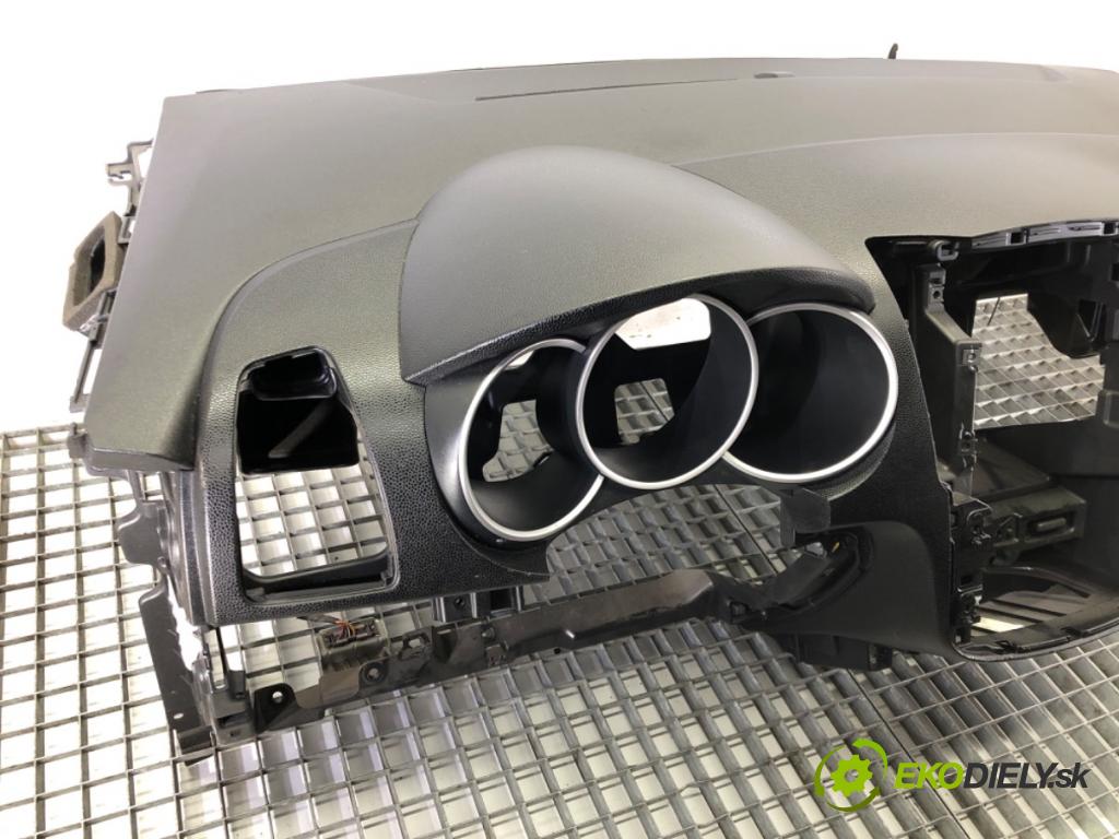 KIA VENGA (YN) 2010 - 2022    1.4 CVVT 66 kW [90 KM] benzyna 2010 - 2022  Palubná doska  (Palubné dosky)