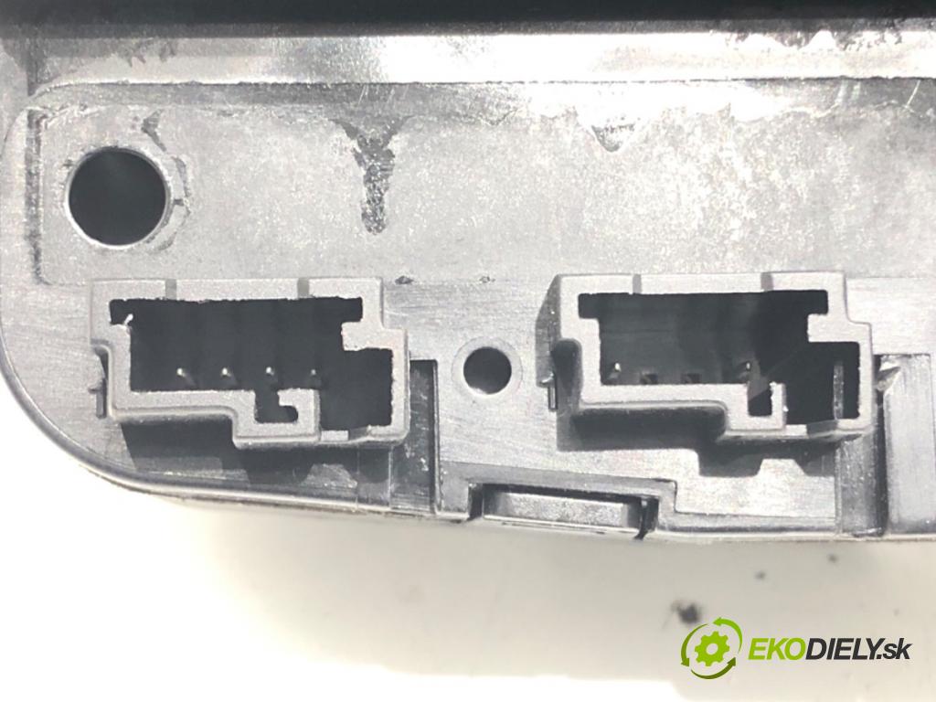 PEUGEOT 208 I (CA_, CC_) 2012 - 2022    1.6 BlueHDi 100 73 kW [100 KM] olej napędowy 2015 - 2022  Prepínač kombinovaný 98081769ZD (Prepínače, spínače, tlačidlá a ovládače kúrenia)