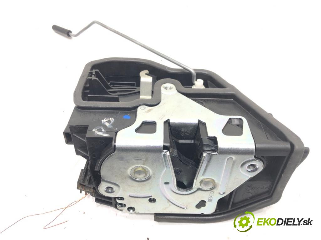 BMW 3 (F30, F80) 2011 - 2018    318 i 100 kW [136 KM] benzyna 2015 - 2018  zámok dveře pravý přední část 7229458