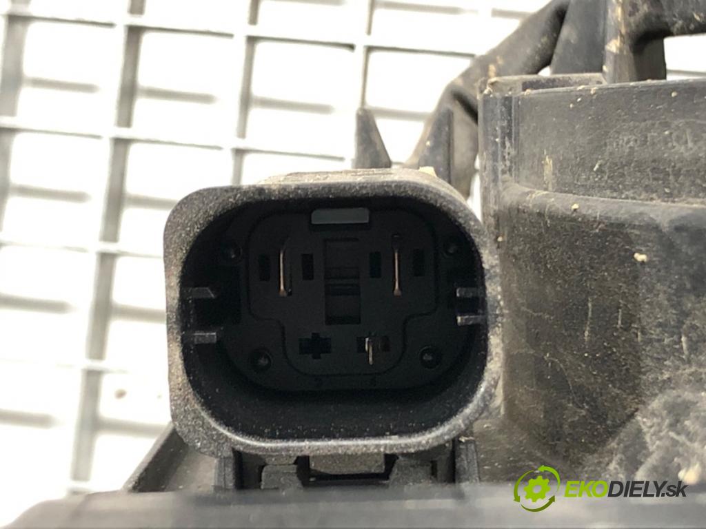 BMW 3 (F30, F80) 2011 - 2018    318 i 100 kW [136 KM] benzyna 2015 - 2018  ventilátor chladiče 8641947 (Ventilátory)