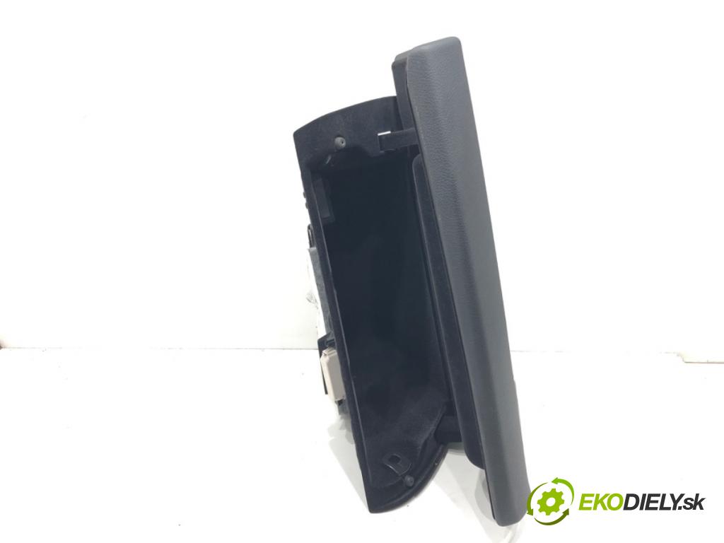 BMW 3 (F30, F80) 2011 - 2018    318 i 100 kW [136 KM] benzyna 2015 - 2018  Priehradka, kastlík spolujazdca  (Priehradky, kastlíky)