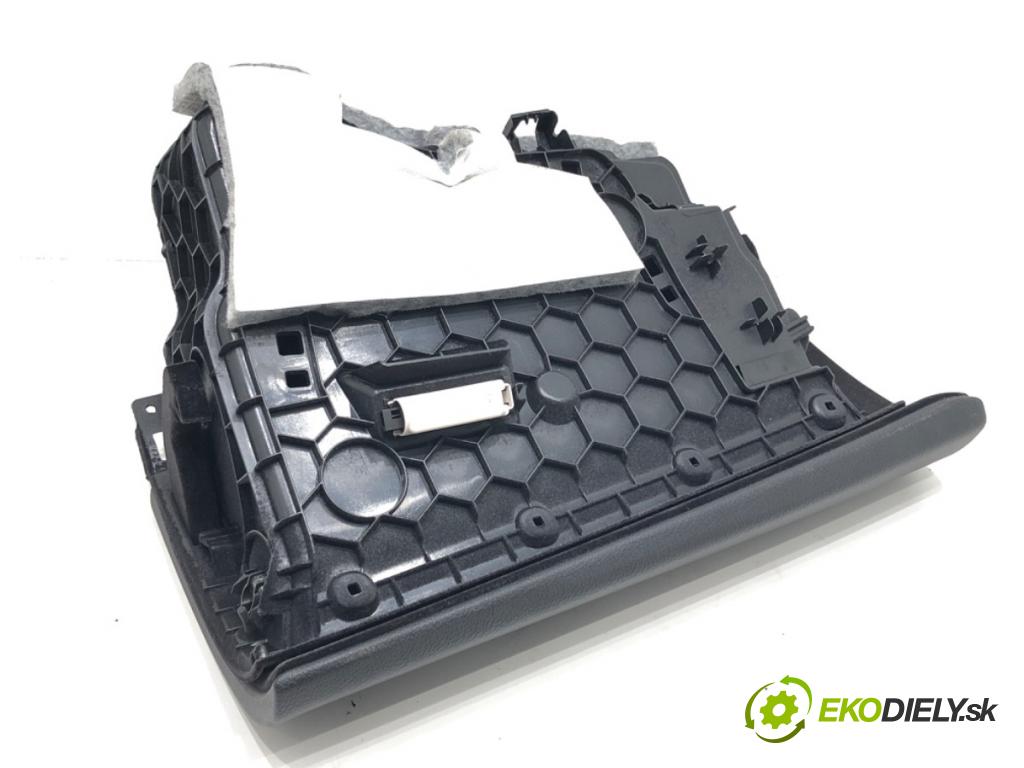 BMW 3 (F30, F80) 2011 - 2018    318 i 100 kW [136 KM] benzyna 2015 - 2018  Priehradka, kastlík spolujazdca  (Priehradky, kastlíky)