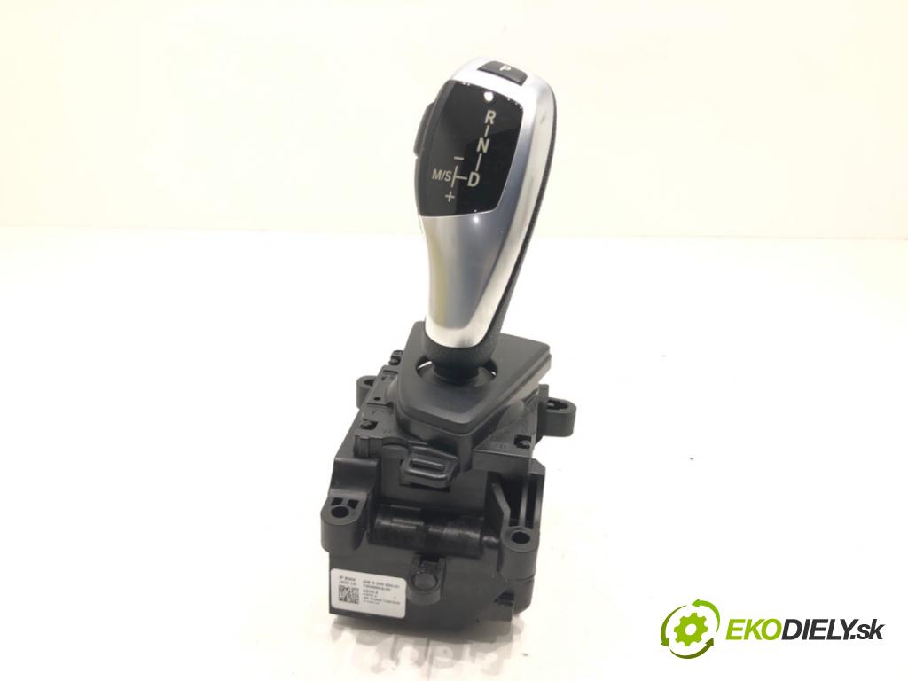 BMW 3 (F30, F80) 2011 - 2018    318 i 100 kW [136 KM] benzyna 2015 - 2018  Kulisa 9296896 (Rýchlostné páky / kulisy)