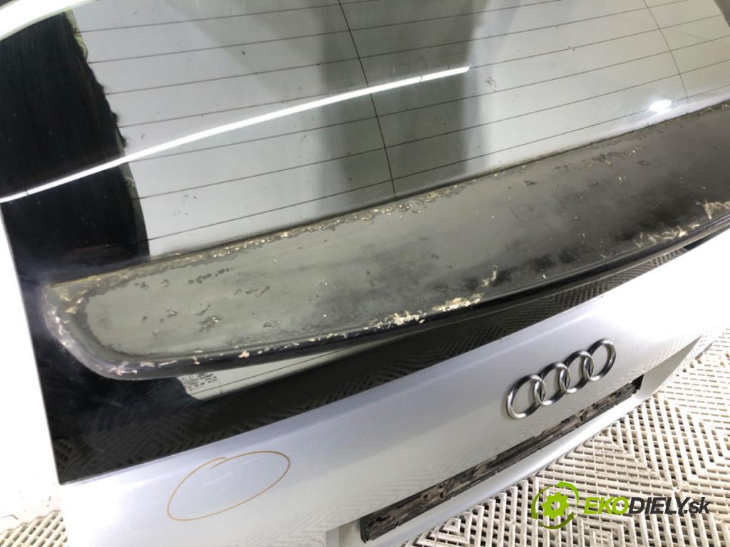 AUDI A2 liftback 2000 55 kW 1.4 1390 kapota zad