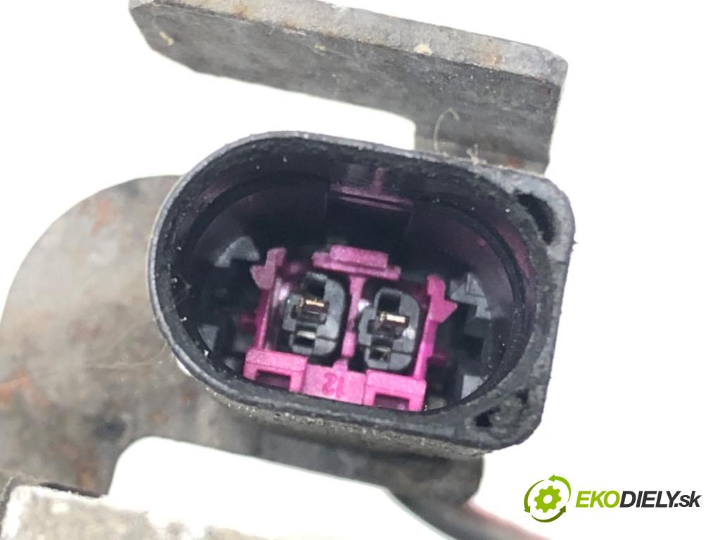 AUDI A2 (8Z0) 2000 - 2005    1.4 55 kW [75 KM] benzyna 2000 - 2005  Kompresor klimatizácie 447220-8193 (Kompresory klimatizácie)