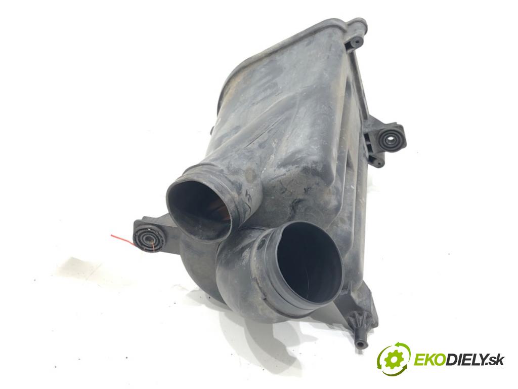 AUDI A2 (8Z0) 2000 - 2005    1.4 55 kW [75 KM] benzyna 2000 - 2005  Obal filtra vzduchu 8Z0129607C (Obaly filtrov vzduchu)