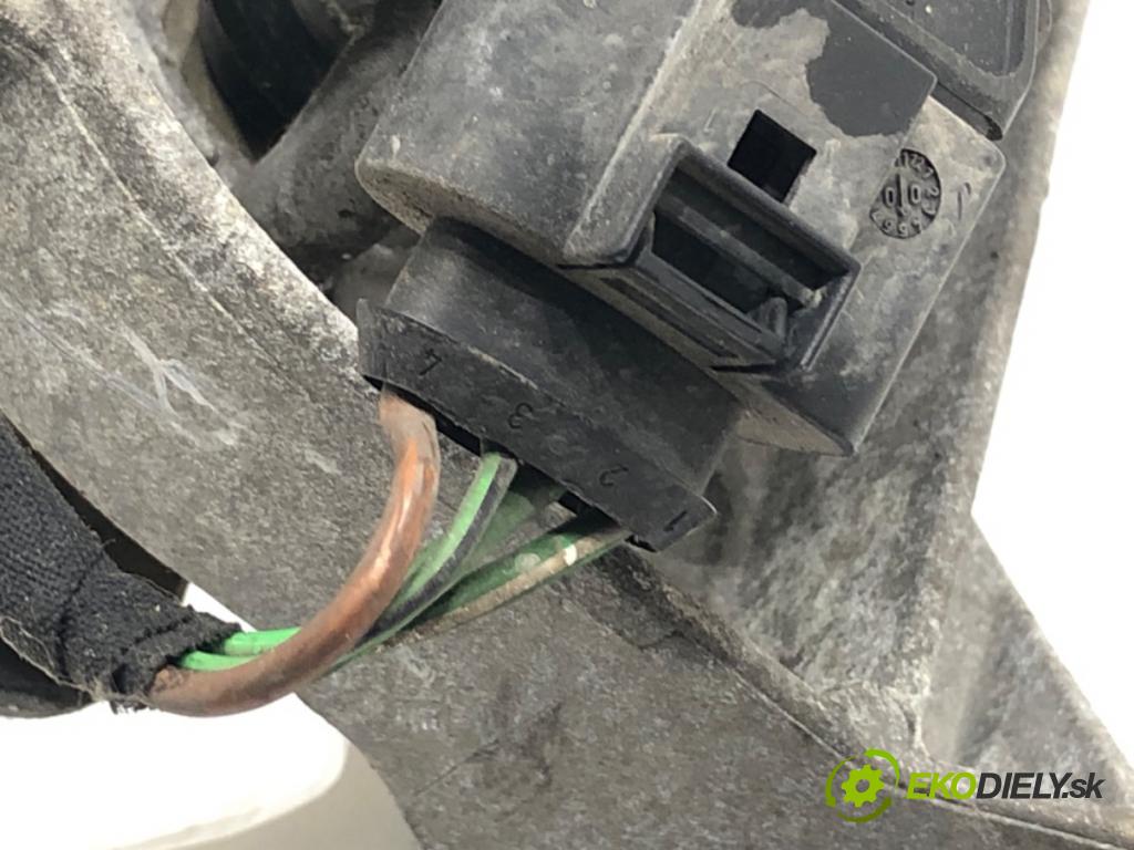 AUDI A2 (8Z0) 2000 - 2005    1.4 55 kW [75 KM] benzyna 2000 - 2005  Mechanizmus stieračov predný  (Motorčeky stieračov predné)