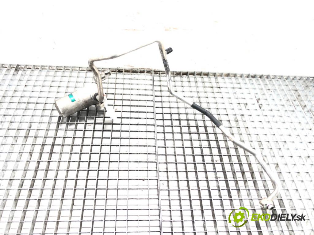 AUDI A2 (8Z0) 2000 - 2005    1.4 55 kW [75 KM] benzyna 2000 - 2005  rúrka klimatizácie 8Z0820193B (Rúrky klimatizácie)