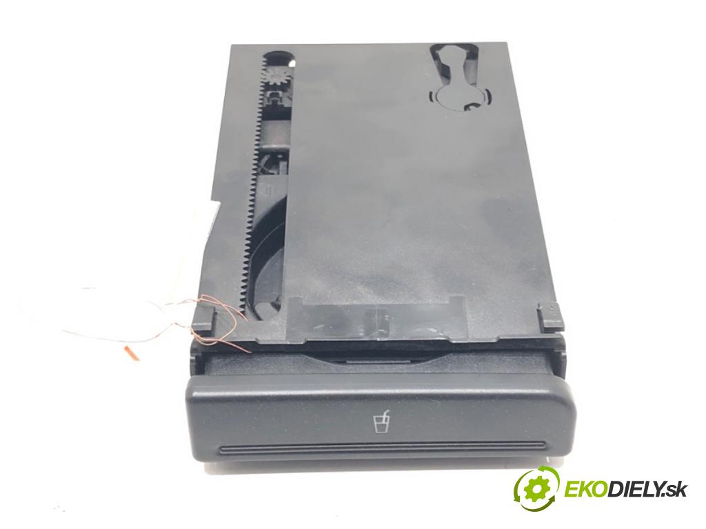 AUDI A4 B7 Avant (8ED) 2004 - 2008    1.8 T 120 kW [163 KM] benzyna 2004 - 2008  Držiak na nápoje 8E1862534J (Úchyty, držiaky na nápoje)