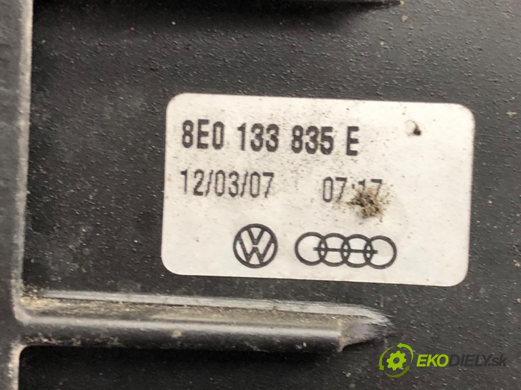 AUDI A4 B7 Avant (8ED) 2004 - 2008    1.8 T 120 kW [163 KM] benzyna 2004 - 2008  Obal filtra vzduchu 8E0133835E (Obaly filtrov vzduchu)