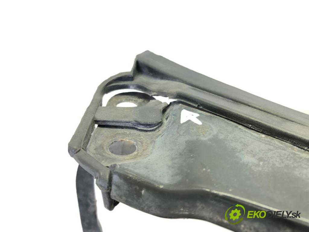 AUDI A4 B7 Avant (8ED) 2004 - 2008    1.8 T 120 kW [163 KM] benzyna 2004 - 2008  držák přední část 8E0805594E (Výztuhy přední)