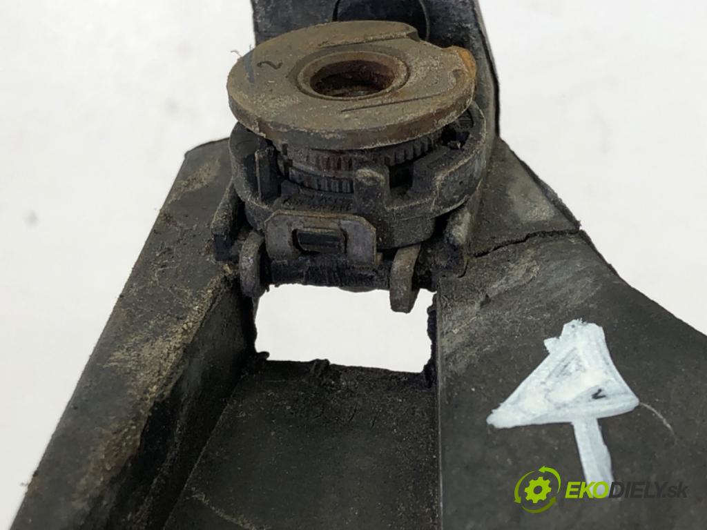 AUDI A4 B7 Avant (8ED) 2004 - 2008    1.8 T 120 kW [163 KM] benzyna 2004 - 2008  držák přední část 8E0805594E (Výztuhy přední)