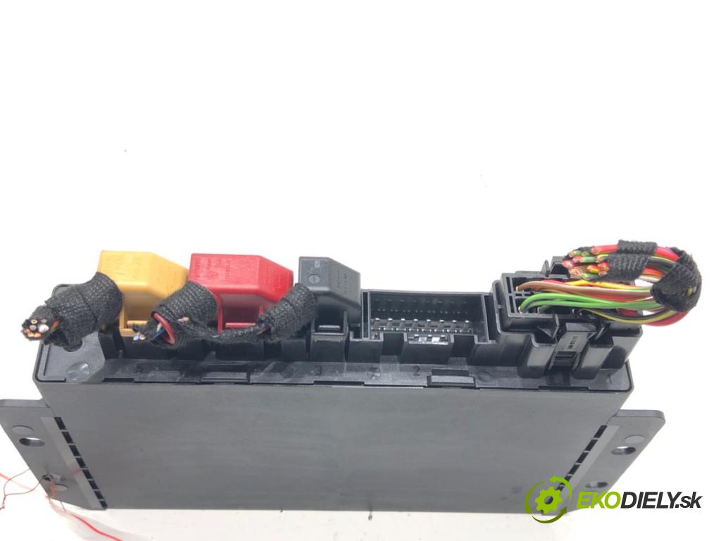 AUDI A4 B7 Avant (8ED) 2004 - 2008    1.8 T 120 kW [163 KM] benzyna 2004 - 2008  Modul komfortu 8E0959433CH (Moduly komfortu)