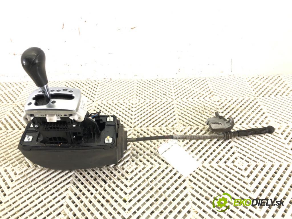 AUDI A4 B7 Avant (8ED) 2004 - 2008    1.8 T 120 kW [163 KM] benzyna 2004 - 2008  Kulisa 8E1713111S (Rýchlostné páky / kulisy)