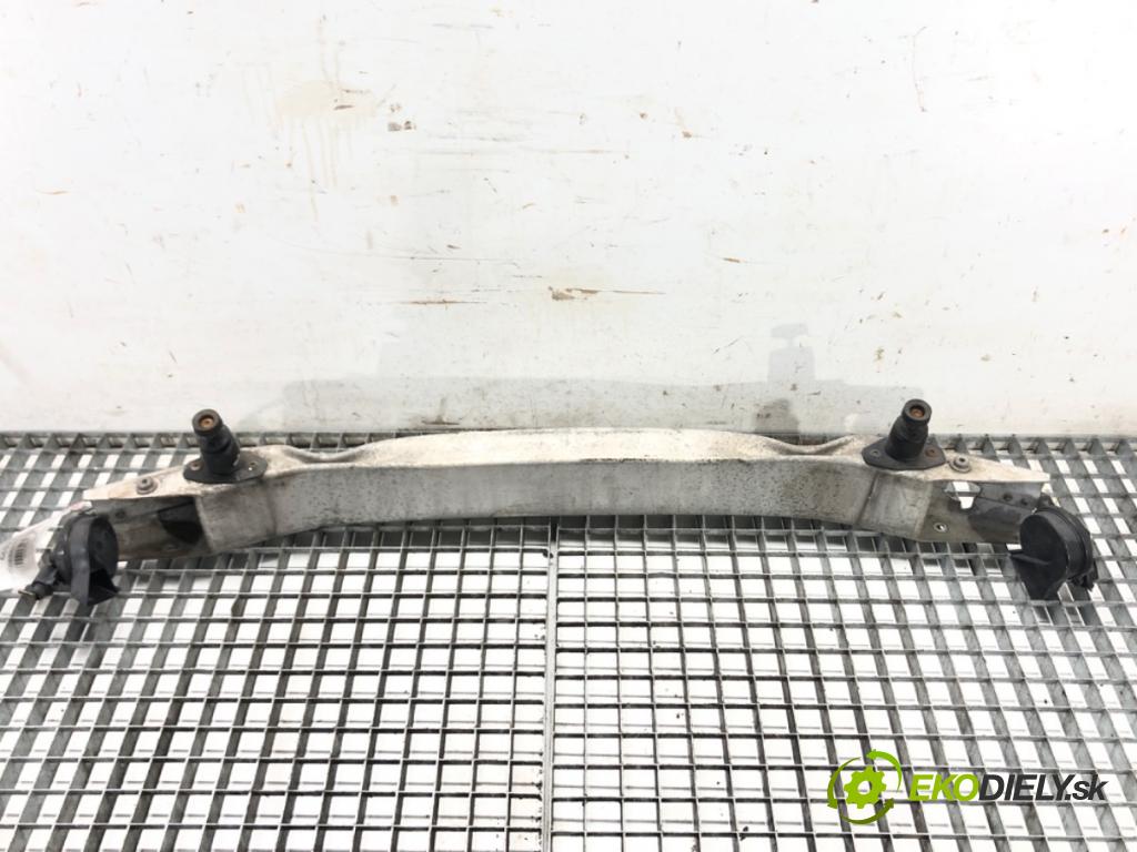 AUDI A4 B7 Avant (8ED) 2004 - 2008    1.8 T 120 kW [163 KM] benzyna 2004 - 2008  výztuha nárazníka přední část  (Výztuhy přední)