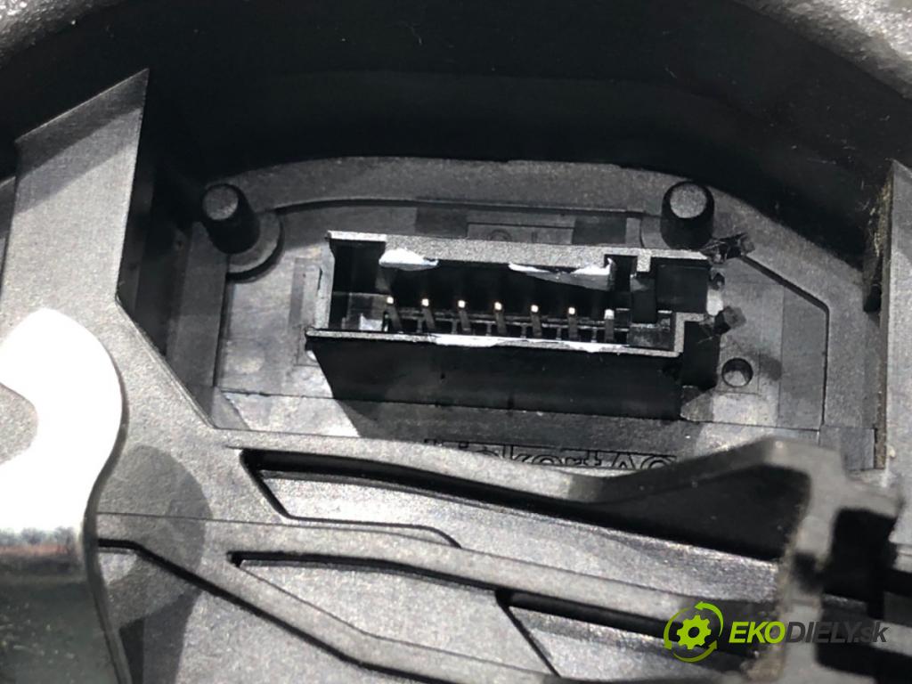 BMW 5 Touring (F11) 2009 - 2017    520 d 135 kW [184 KM] olej napędowy 2010 - 2014  zámok dveře levý přední část 7202143