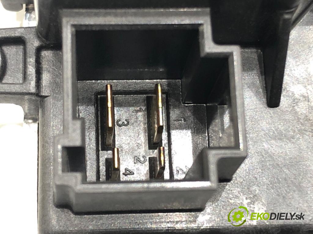 BMW 5 Touring (F11) 2009 - 2017    520 d 135 kW [184 KM] olej napędowy 2010 - 2014  odpor rezistor topení vzduchu 9226780 (Odpory topení)