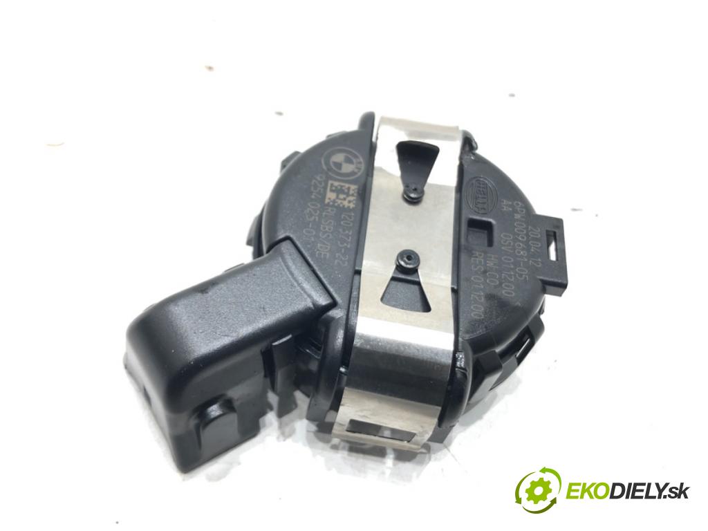 BMW 5 Touring (F11) 2009 - 2017    520 d 135 kW [184 KM] olej napędowy 2010 - 2014  Snímač dažďa 9254025 (Snímače dažďa)