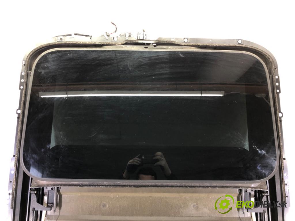 AUDI A8 D3 (4E2, 4E8) 2002 - 2010    4.2 TDI quattro 240 kW [326 KM] olej napędowy 2005 - 2010  strešné okno 4E0877041G (Sklá karosérie)