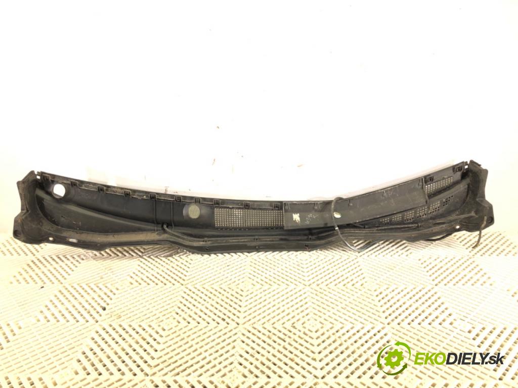 HYUNDAI i20 I (PB, PBT) 2008 - 2022    1.2 57 kW [78 KM] benzyna 2008 - 2012  Torpédo, plast pod čelné okno 86151-1J000 (Torpéda)