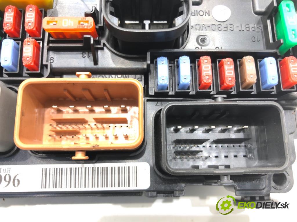 CITROEN C3 PICASSO (SH_) 2009 - 2022    1.6 HDI 90 68 kW [92 KM] olej napędowy 2010 - 2022  Modul BSM 9667199680 (Ostatné)