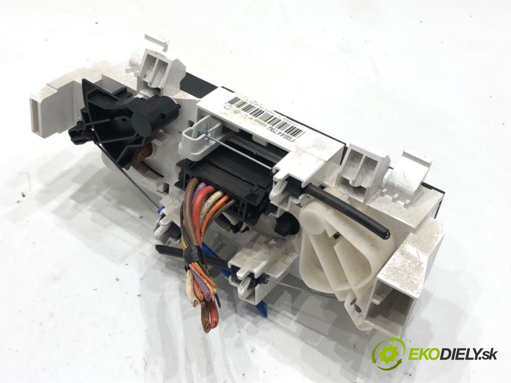 CITROEN C3 I (FC_, FN_) 2002 - 2022    1.1 i 44 kW [60 KM] benzyna 2002 - 2022  Panel ovládania kúrenia F664479W (Prepínače, spínače, tlačidlá a ovládače kúrenia)