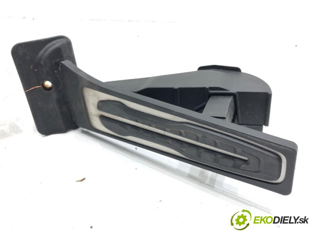 BMW 5 (G30, F90) 2016 - 2022    540 i Mild-Hybrid xDrive 245 kW [333 KM] Hybryda silnik benzynowy / elektryczny 2020 - 2022  Potenciometer plynu 6889824 (Pedále)