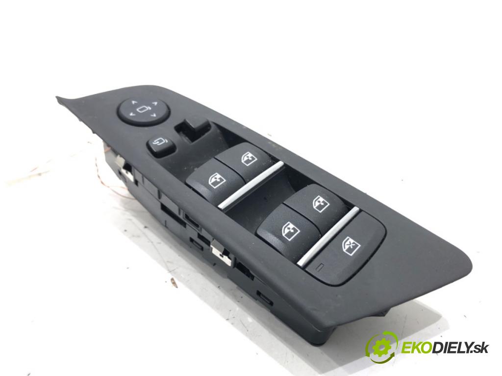 BMW 5 (G30, F90) 2016 - 2022    540 i Mild-Hybrid xDrive 245 kW [333 KM] Hybryda silnik benzynowy / elektryczny 2020 - 2022  Prepínač okien 6832729 (Prepínače, spínače, tlačidlá a ovládače kúrenia)