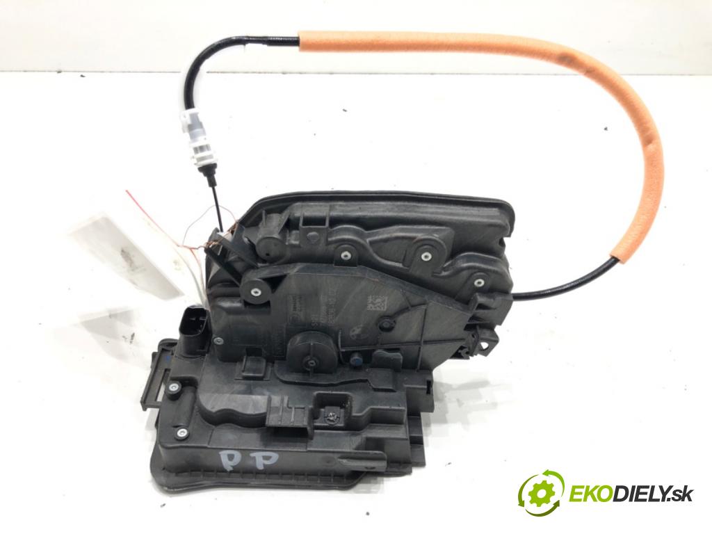 BMW 5 (G30, F90) 2016 - 2022    540 i Mild-Hybrid xDrive 245 kW [333 KM] Hybryda silnik benzynowy / elektryczny 2020 - 2022  zámok dveře pravý přední část 7477688