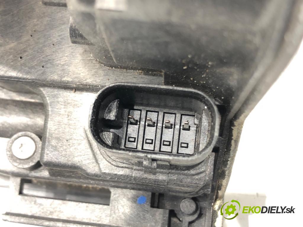 BMW 5 (G30, F90) 2016 - 2022    540 i Mild-Hybrid xDrive 245 kW [333 KM] Hybryda silnik benzynowy / elektryczny 2020 - 2022  zámok dveře levý zadní část 7477689