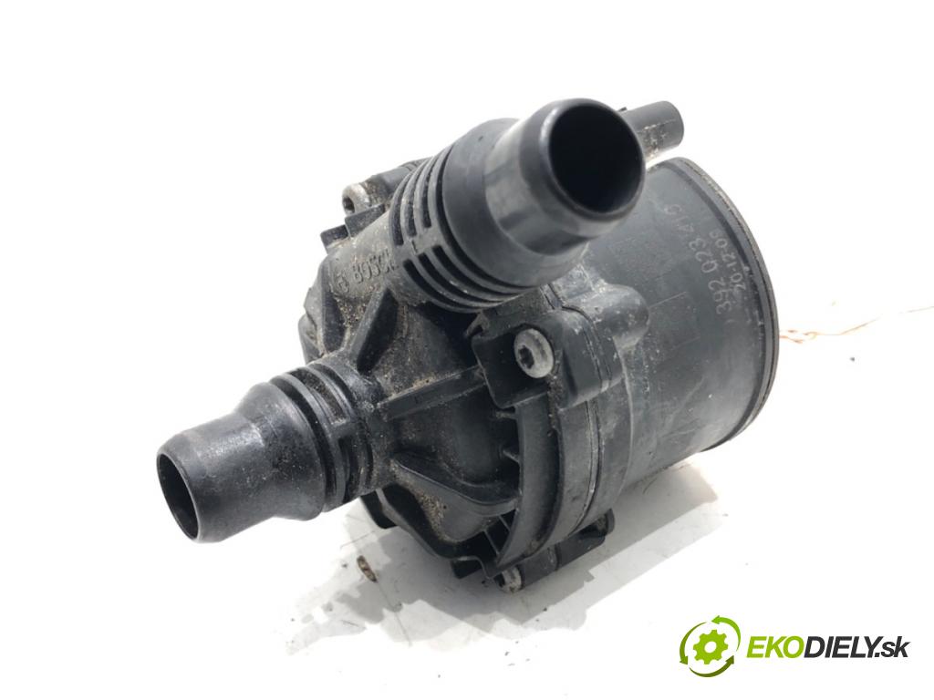 BMW 5 (G30, F90) 2016 - 2022    540 i Mild-Hybrid xDrive 245 kW [333 KM] Hybryda silnik benzynowy / elektryczny 2020 - 2022  DALŠÍ: pumpa vody 6834923 (Vodní pumpy)