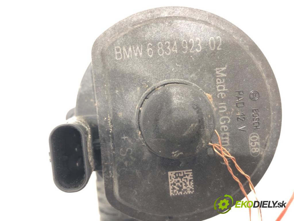 BMW 5 (G30, F90) 2016 - 2022    540 i Mild-Hybrid xDrive 245 kW [333 KM] Hybryda silnik benzynowy / elektryczny 2020 - 2022  DALŠÍ: pumpa vody 6834923 (Vodní pumpy)