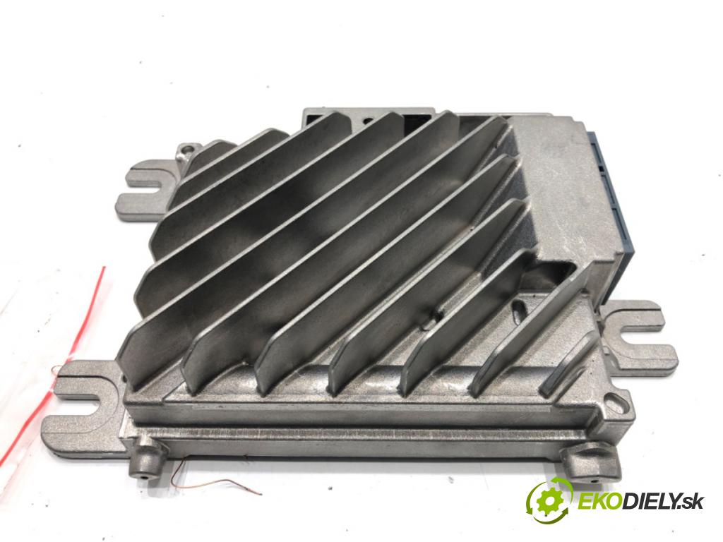 BMW 5 (G30, F90) 2016 - 2022    540 i Mild-Hybrid xDrive 245 kW [333 KM] Hybryda silnik benzynowy / elektryczny 2020 - 2022  Zosilňovač 5A38AB8 (Zosilňovače)