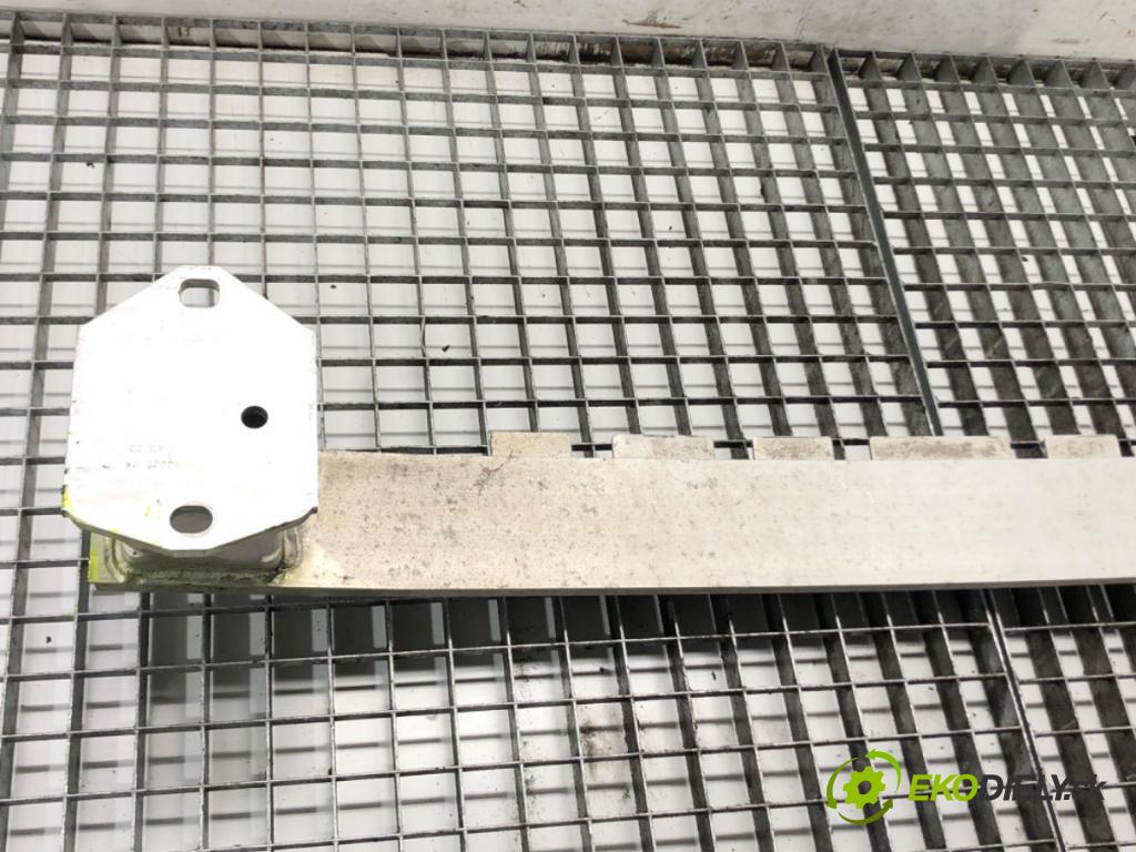 BMW 5 (G30, F90) 2016 - 2022    540 i Mild-Hybrid xDrive 245 kW [333 KM] Hybryda silnik benzynowy / elektryczny 2020 - 2022  výztuha nárazníka zadní část  (Výztuhy zadní)