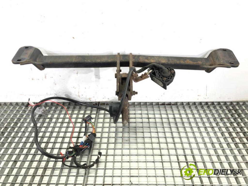 BMW 5 Touring (F11) 2009 - 2017    520 d 135 kW [184 KM] olej napędowy 2010 - 2014  Hák tažné zařízení  (Tažná zařízení)