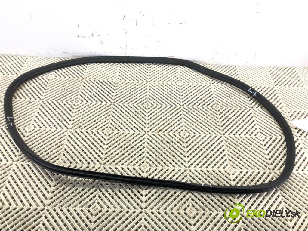 BMW 5 (G30, F90) 2016 - 2022    540 i Mild-Hybrid xDrive 245 kW [333 KM] Hybryda silnik benzynowy / elektryczny 2020 - 2022  těsnění dveře zadní část levá strana  (Ostatní)