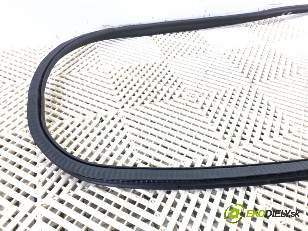 BMW 5 (G30, F90) 2016 - 2022    540 i Mild-Hybrid xDrive 245 kW [333 KM] Hybryda silnik benzynowy / elektryczny 2020 - 2022  těsnění dveře zadní část levá strana  (Ostatní)