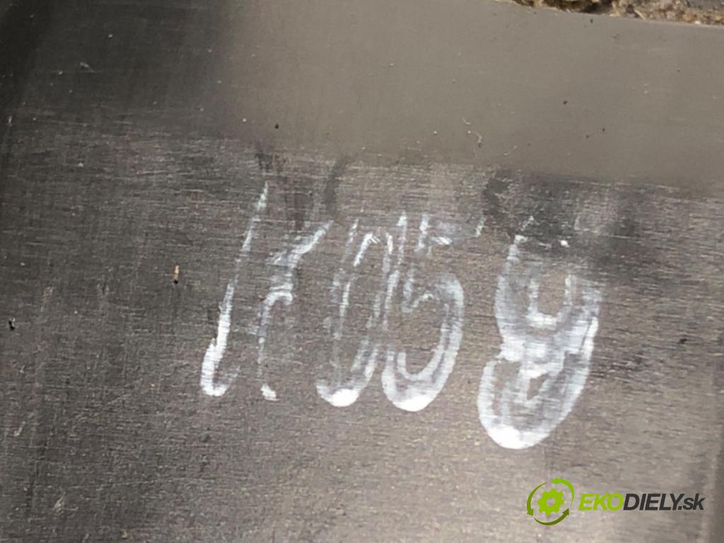 TOYOTA AVENSIS Kombi (_T27_) 2009 - 2018    2.2 D-4D (ADT271_) 110 kW [150 KM] olej napędowy 2009 - 2018  zámok dveře levý přední část