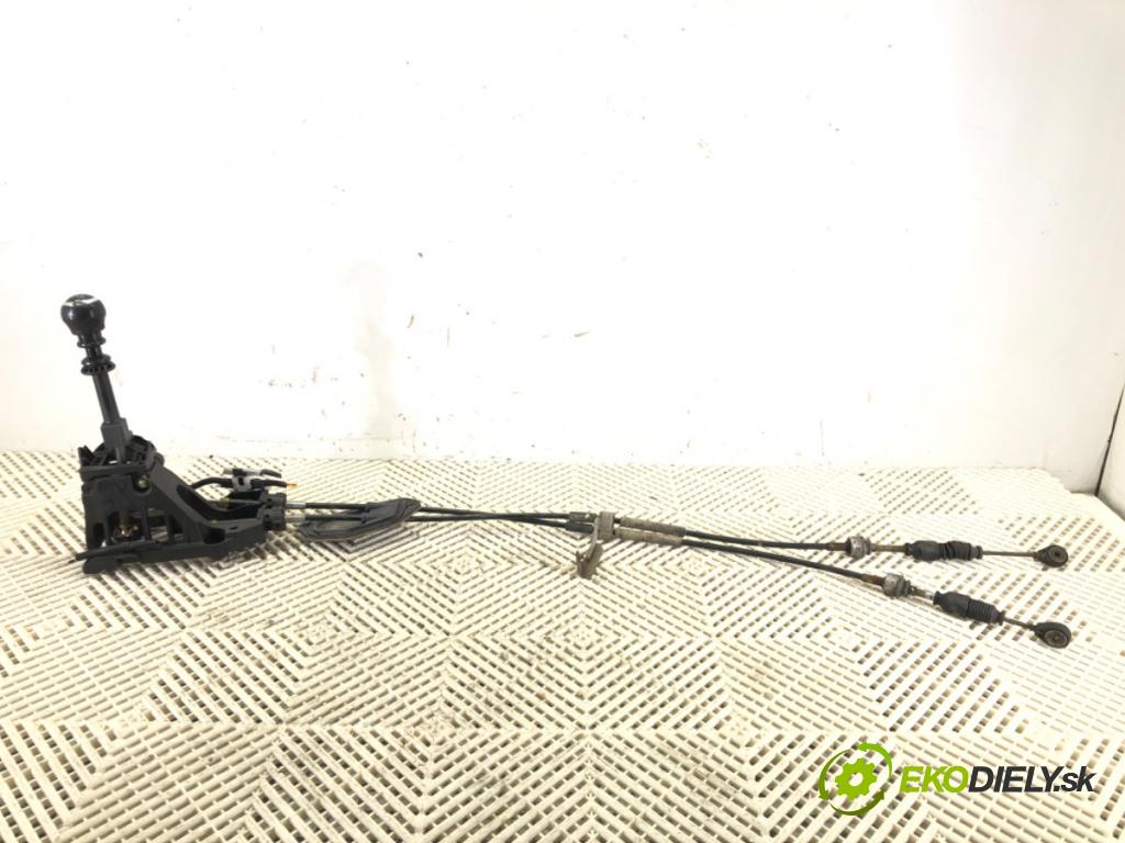 TOYOTA AVENSIS Kombi (_T27_) 2009 - 2018    2.2 D-4D (ADT271_) 110 kW [150 KM] olej napędowy 2009 - 2018  Kulisa 335300511 (Rýchlostné páky / kulisy)