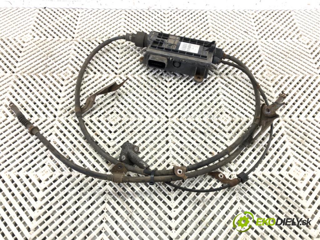 TOYOTA AVENSIS Kombi (_T27_) 2009 - 2018    2.2 D-4D (ADT271_) 110 kW [150 KM] olej napędowy 2009 - 2018  BRZDA: ručný elektrický 46300-05010 (Ručné brzdy)