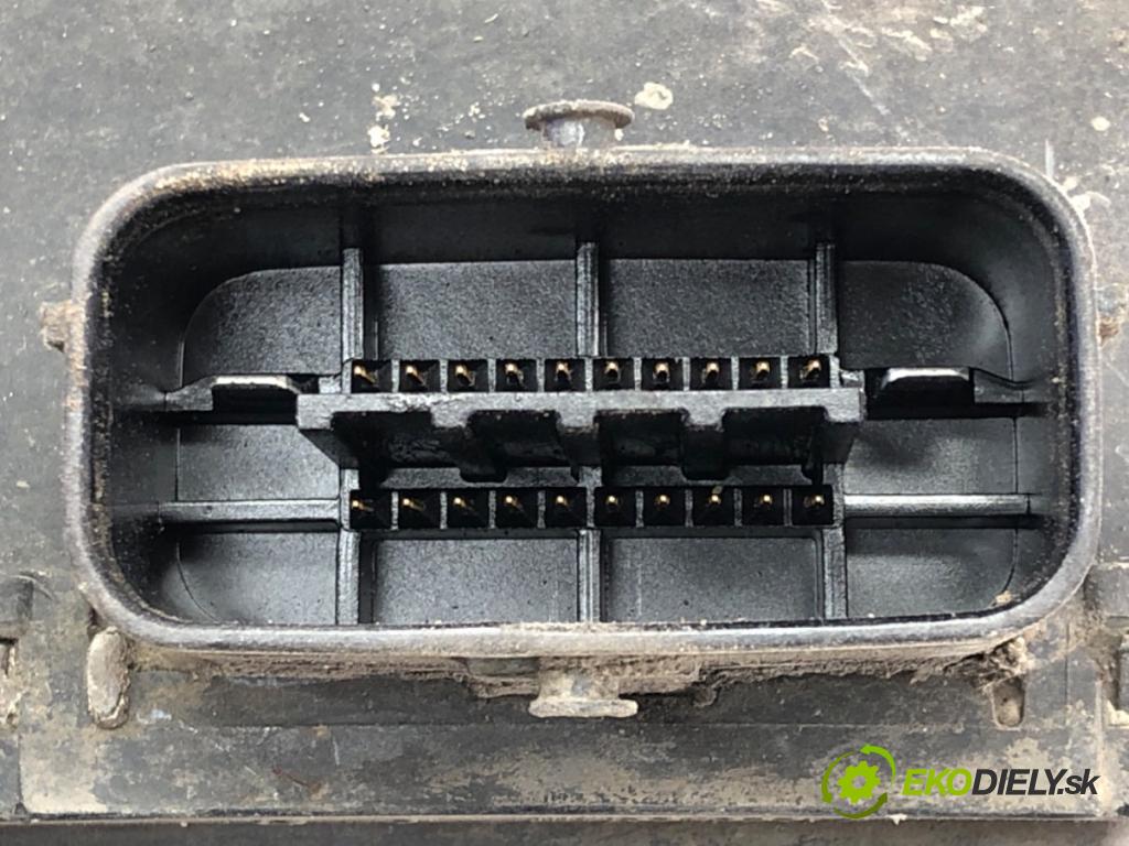 TOYOTA AVENSIS Kombi (_T27_) 2009 - 2018    2.2 D-4D (ADT271_) 110 kW [150 KM] olej napędowy 2009 - 2018  BRZDA: ručný elektrický 46300-05010 (Ručné brzdy)