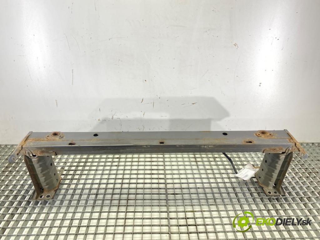 TOYOTA AVENSIS Kombi (_T27_) 2009 - 2018    2.2 D-4D (ADT271_) 110 kW [150 KM] olej napędowy 2009 - 2018  výztuha nárazníka přední část  (Výztuhy přední)