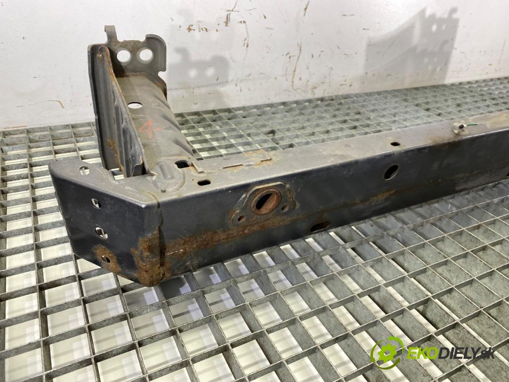 TOYOTA AVENSIS Kombi (_T27_) 2009 - 2018    2.2 D-4D (ADT271_) 110 kW [150 KM] olej napędowy 2009 - 2018  výztuha nárazníka přední část  (Výztuhy přední)